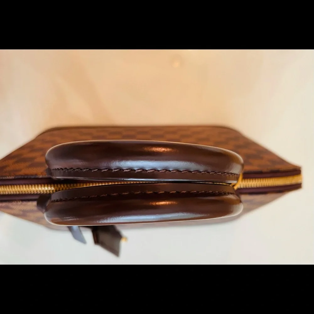 Authentic Louis Vuitton Alma Damier PM - Picture 11 of 16